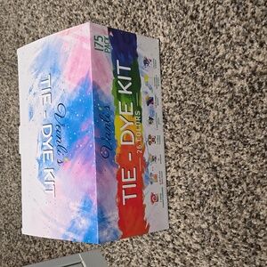 Tie dye kit